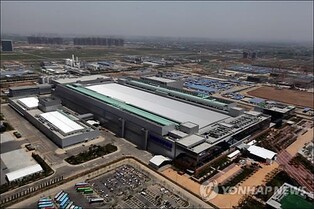 Samsung, SK hynix on lookout for further developments in U.S. chip export policy