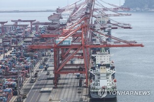 Container freight rates for U.S., EU up in May: data