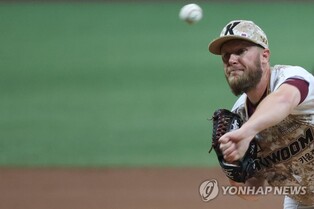 (LEAD) Kiwoom Heroes release injured pitcher Jokisch, sign new pitcher McKinney
