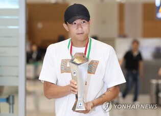 김민재 몸값 856억원, 손흥민 713억원 제쳤다…아시아 넘버원