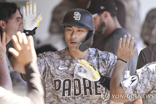 Kim Ha-seong hits 3rd homer in 4 games for Padres