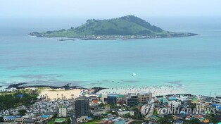 제주 협재·금능 해수욕장 '알박기' 텐트 30일 강제 철거