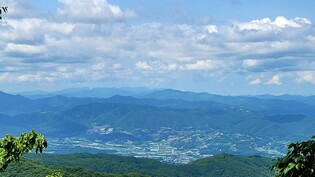 [K-Traveler] Back from Yongneup of Daeamsan Mountain