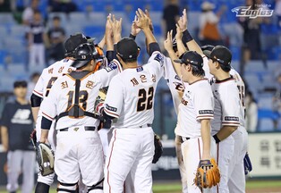 Red-hot Hanwha Eagles eye longest winning streak in 18 yrs