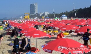 "여름을 부탁해…안심하고 오세요" 강릉 경포해수욕장 개장