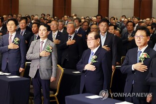 건국원년 언제인가…이인호 "1948년" vs 이종찬 "1919년" 격돌