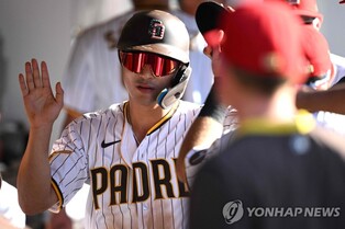 김하성, 투수 오타니와 첫 대결서 안타…샌디에이고는 완승