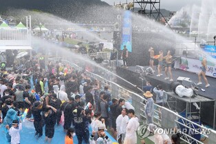 '물대포에 흠뻑 적실 준비 됐나요'…장흥 물 축제 29일 개막