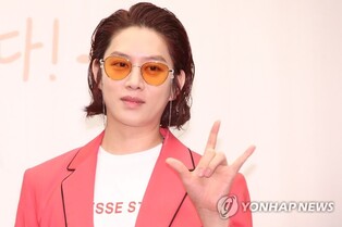 SUPER JUNIOR’s Kim Heechul donates 100 mln won in celebration of birthday