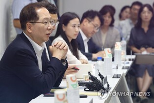 조승환 해수장관, 인천종합어시장 찾아 수산물 안전 홍보