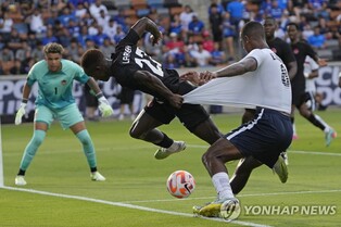 골드컵 축구대회 참가 위해 미국에 간 쿠바 국가대표 5명 잠적