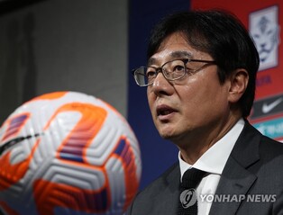 Asiad men's football coach has faith in unheralded forwards