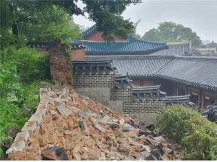 거센 장맛비에 창덕궁 담장 무너지고, 유네스코 세계유산도 피해(종합)