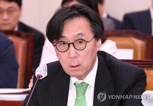 Vice minister plays down concerns about Russia ties after Yoon's surprise visit to Ukraine