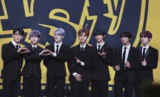 Group photos of NCT DREAM during press conference of 'ISTJ'