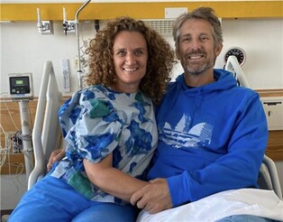 뇌출혈로 쓰러졌던 판데르사르 호전…중환자실서 나와