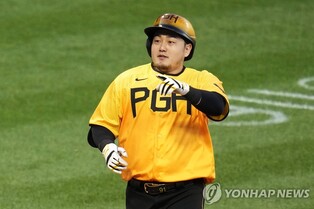 MLB 피츠버그 최지만, 오타니 상대로 첫 홈런 폭발
