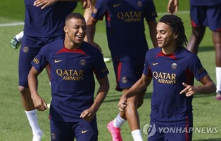 'PSG 재계약 거부' 음바페 험난한 앞날…사우디 이적이 해결책?