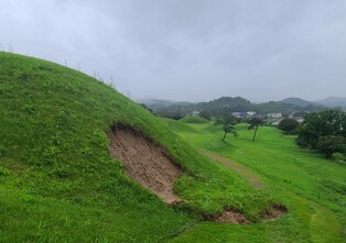 장맛비에 국가유산 피해 총 67건…함안 말이산 고분군도 포함