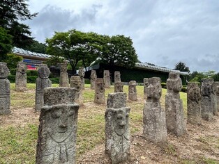 표정도, 재질도 다양한 '어느 수집가'의 돌…작품이 된 박물관(종합)