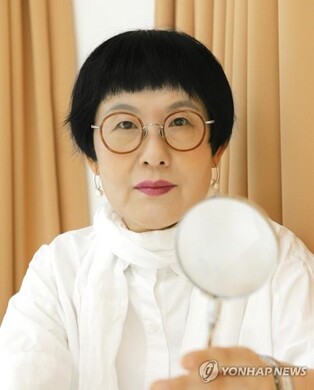 김혜순 시인, 미 하버드대 도서관 'T.S.엘리엇 리더' 선정