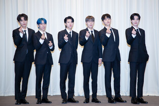Group photos from press conference of Infinite's '13egin'
