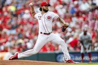 MLB 데뷔전 첫 2구에 홈런 두 방 맞은 비운의 신인 투수