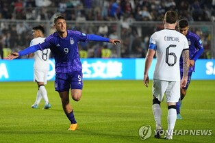 토트넘, 젊은 공격수·수비수 영입…벨리스·판더펜 6년 계약