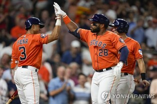 MLB 풍운아 싱글턴, 8년 공백 깨고 연타석 홈런 폭발