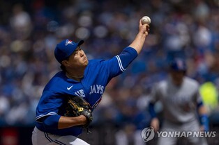 인고의 세월 보낸 류현진, 444일 만에 승리…5이닝 2실점 비자책(종합)