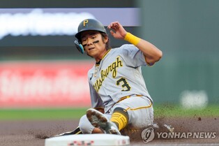 배지환, 빅리그 복귀 첫날부터 펜스 직격 2루타 포함 3출루