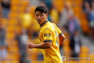 울버햄프턴 황희찬 헤더로 1호골 폭발…EPL 한국인 새 시즌 첫골