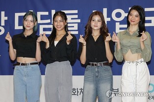 경계 사라지는 K팝…인니·일본 등 외국인 그룹 속속 데뷔