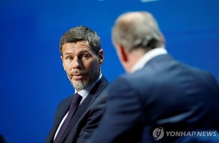 FIFA 추가시간 '10분'에 뿔난 UEFA…"선수 건강에 악영향"