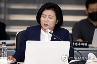 "억눌렸던 해외여행 급증"…여권 발급량 1년 사이 3.5배로