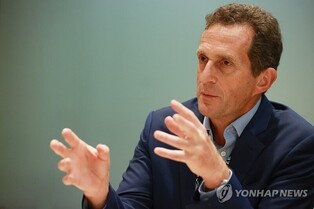 "프리즈와 키아프는 장기적인 결혼…경쟁 아닌 보완 관계"