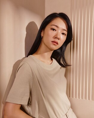 Jeon Yeo-been embraces dual roles in 'A Time Called You' as opportunity