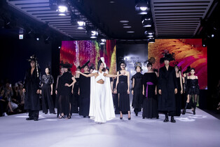 Photos from Fashion show 'Yooney Choi Millinery x E.Model Clan'