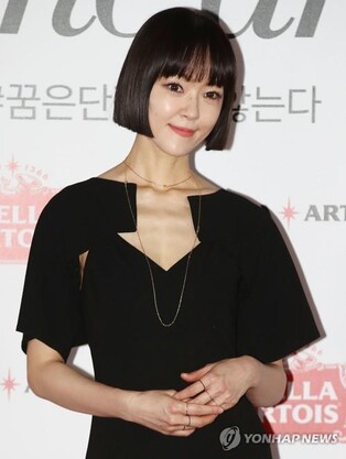 Singer says her Fukushima-related remarks had no political intent