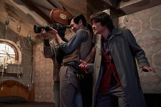 1970년대식 스릴러를 품은 블랙코미디…영화 '거미집'