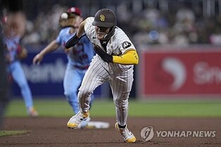 김하성, 고의사구 포함 볼넷만 3개…최지만, 2타수 무안타 교체