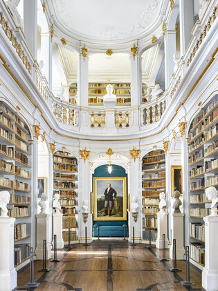 임영균 사진과 김중식 그림의 만남…갤러리 두인 2인전