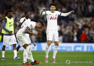 포스테코글루 감독 "100％ 아니었던 손흥민, 출전 의지 강했다"