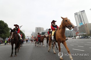 창덕궁서 수원화성 거쳐 사도세자 묘까지…정조대왕 행차 재현