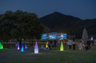 미륵사지 수놓은 '빛의 향연'…미디어아트페스타 15만명 몰려