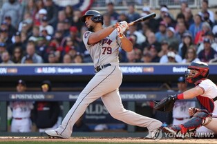 MLB 휴스턴, 홈런 4개로 미네소타 격파…ALCS 진출에 1승 남았다
