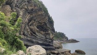 '바닷가 절벽에 뜬 큰 달' 부안 위도 대월습곡, 천연기념물 지정