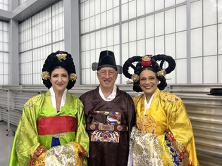 미국서 열린 '한복의 날'…앤디 김 "전통찾기 노력 고무적"