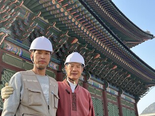 돌에 깃든 55년 땀과 눈물…"문화유산 장인 인정 받는 세상되길"