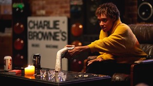 90초 빙의 챌린지로 몰아치는 신선한 공포…영화 '톡 투 미'